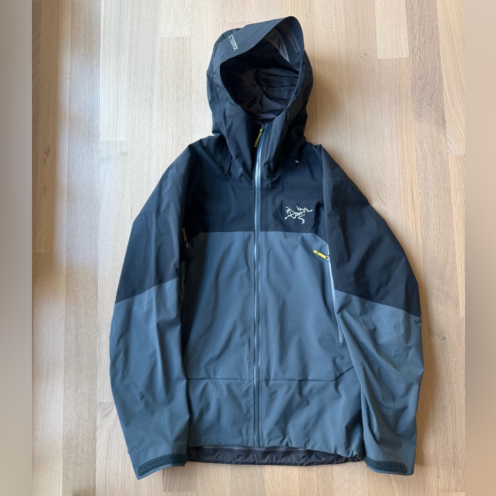 Arc'teryx Men's Sabre Ski Shell Jacket